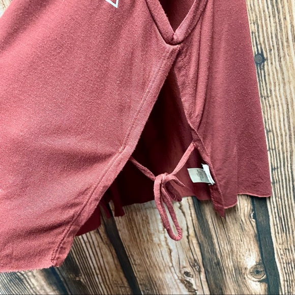 Victoria Secret PINK side tie, crop top- Size XS - Picture 2 of 6